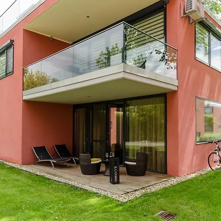Apartment Balatonbee Apartman
