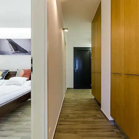 Apartment Balatonbee Apartman *