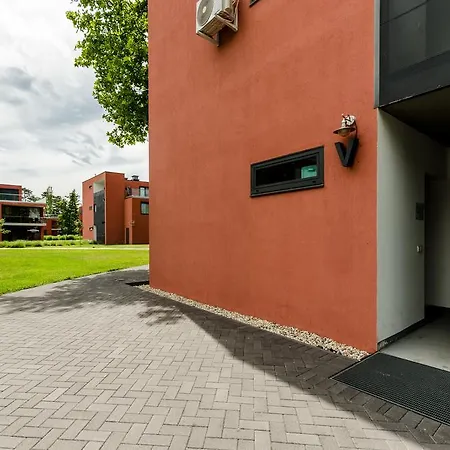 Apartment Balatonbee Apartman *